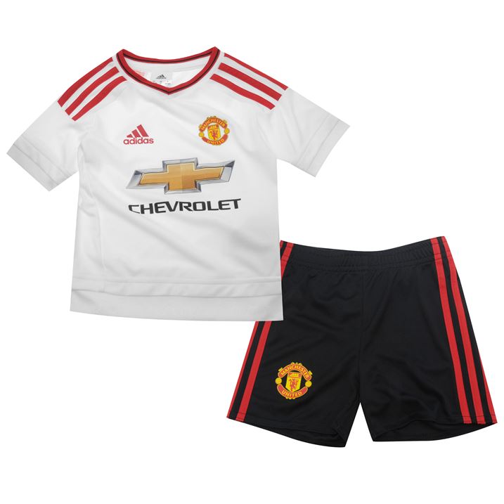 Kids Football Kits Junior Football Replica ( Products) At Pro:Direct, we stock many junior football kits from the world’s biggest clubs in a full range of children’s sizes. From home and away kits to jackets and branded casual Ts, you will be spoilt for choice.